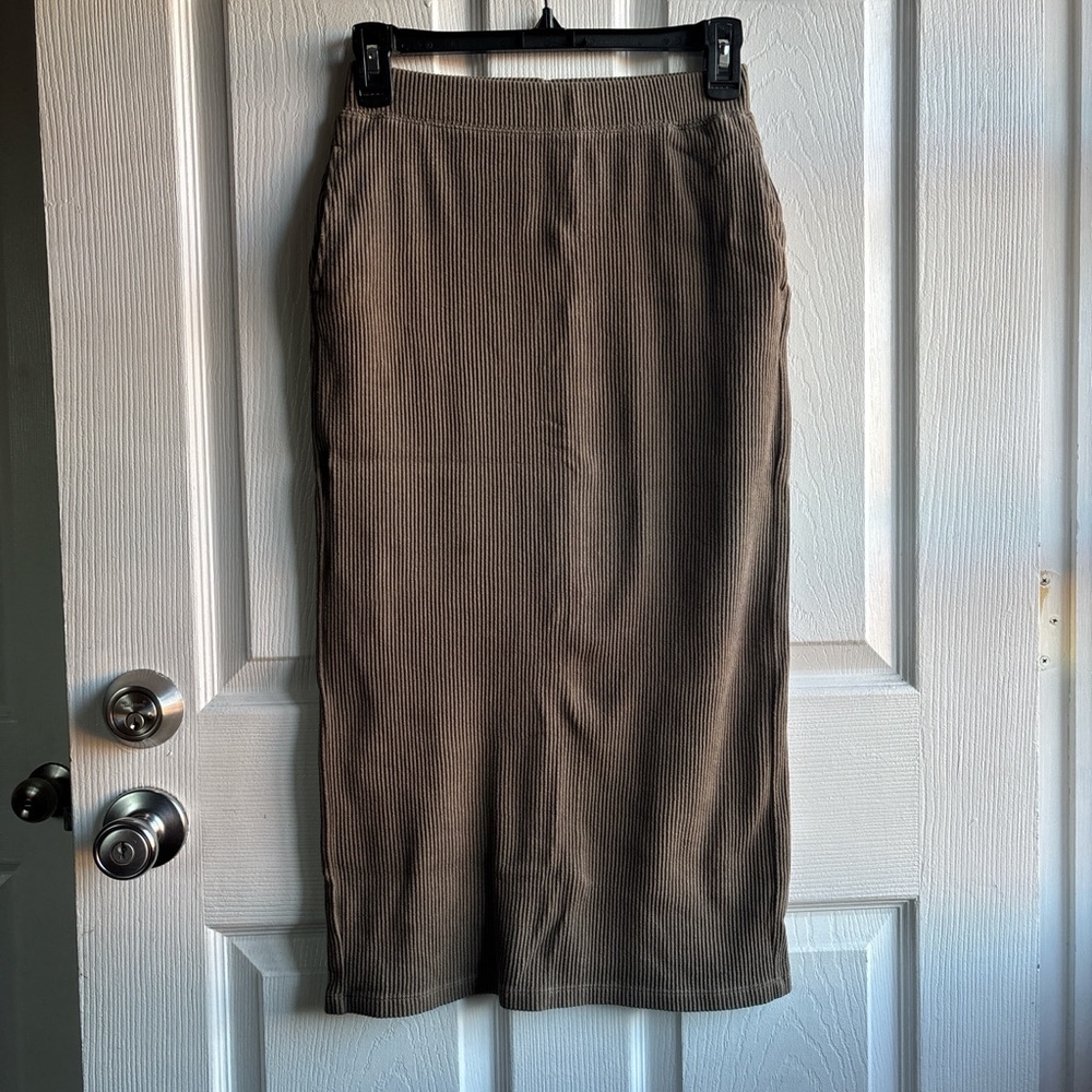 Uniqlo Brown/Grey Pencil Skirt - Picture 2 of 8
